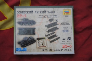 Zvezda 6129  Soviet BT-5 Light Tank